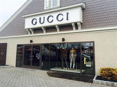 gucci woodbury|gucci woodbury outlet prices.